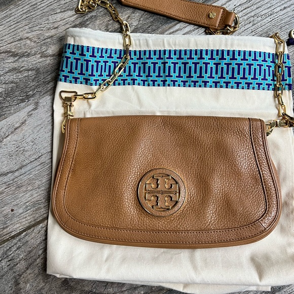 Tory Burch 2 in 1 Tan Leather Bag w Gold Accents. Cross body bag & clutch - Picture 13 of 16